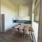 Nordic Wooden House 4 アパート *