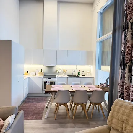 アパート Nordic Wooden House 4 *